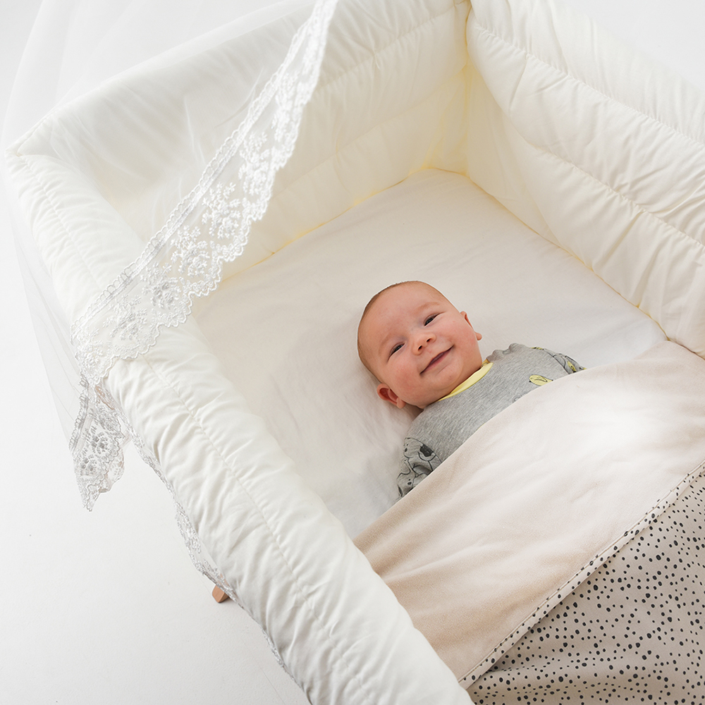 Shop het multifunctionele babywiegje van BabyRace hier! Co sleeper wieg & babybed in een!