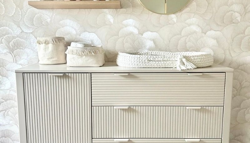 Miloo xl commode, Beige commode xl, beige babykamer, luxe babykamer meubels, exclusieve babykamer inspiratie