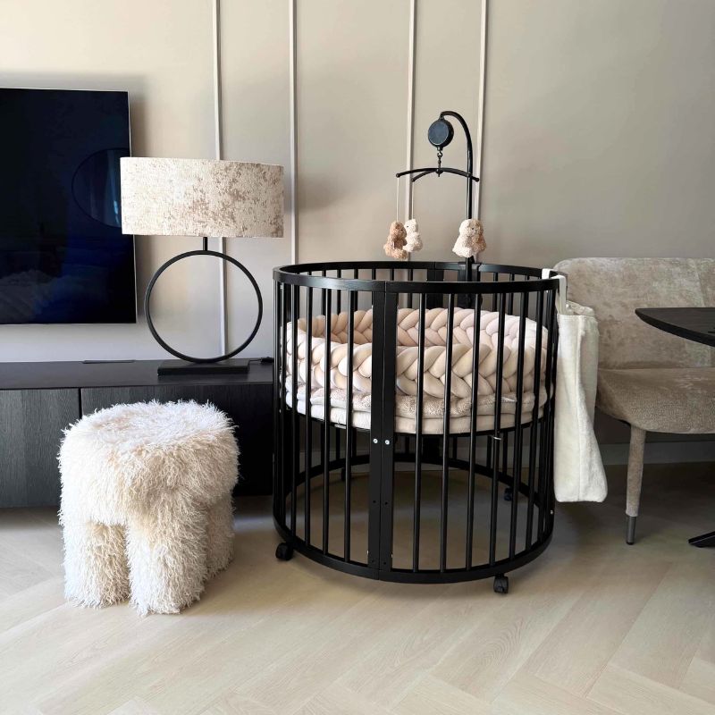 ronde boxaankleding boxvlecht, zwarte baby box, boxomrander, beige vlecht bedbumper, beige babykamer, BabyRace